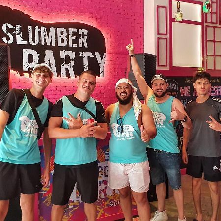 Slumber Bangkok Soi 1 Hostel Ngoại thất bức ảnh
